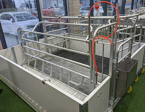 Single Farrowing Crate – Complete