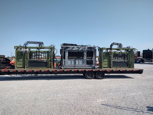 New Hydraulic Squeeze Chutes