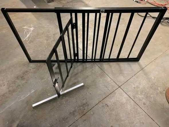 Aluminum Pen Divider