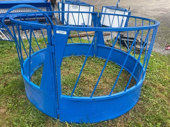 Sheep & Goat Round Hay Feeder