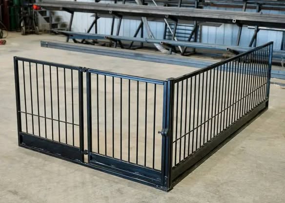 Custom gate