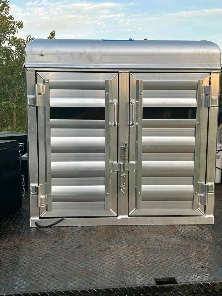 Exiss truck toppers